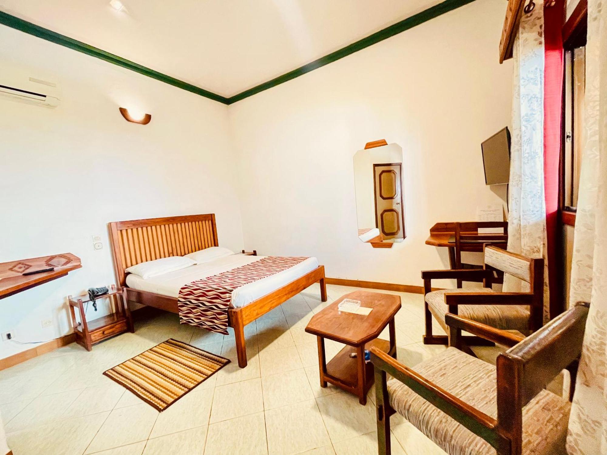 Le Nouvel Eden Hotell Toliara Eksteriør bilde